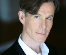 Tom Nelis Headshot